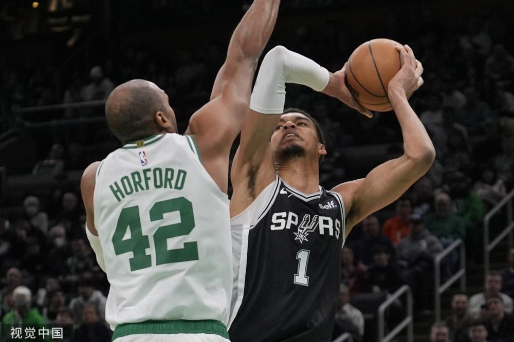 在足球赛场 在足球赛场